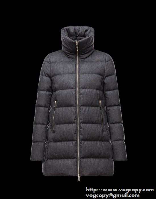 高級感を演出する　 2015秋冬 MONCLER モンクレール 大人の空気感が漂う　ダウンジャケット