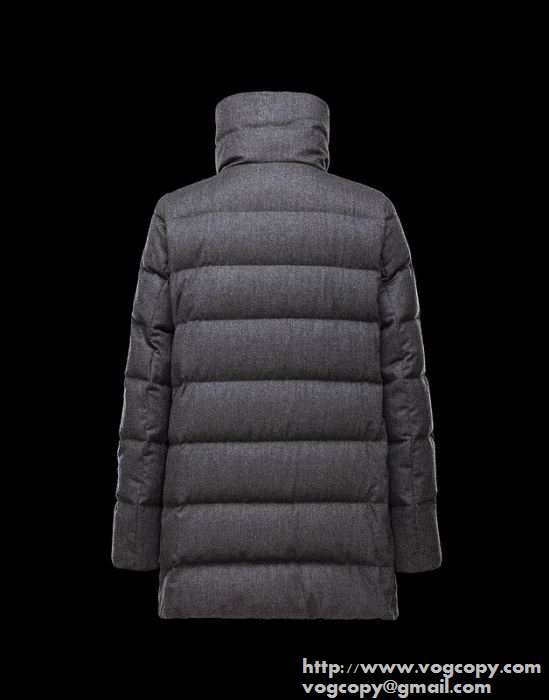 高級感を演出する　 2015秋冬 MONCLER モンクレール 大人の空気感が漂う　ダウンジャケット