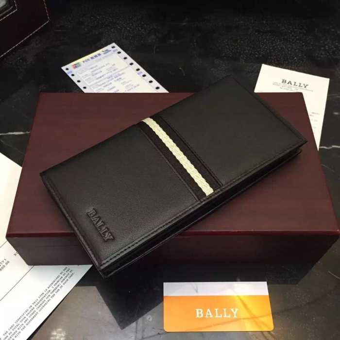 収納できる　bally 滑らかなバリー シンプルな機能性　長財布