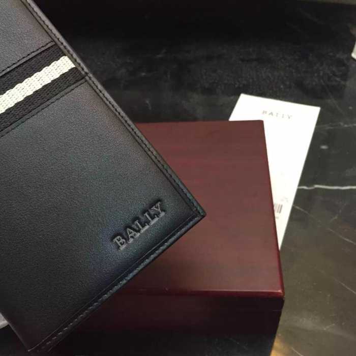収納できる　bally 滑らかなバリー シンプルな機能性　長財布