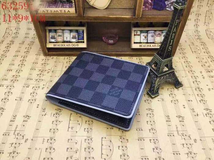 プレゼントに　秋冬 louis vuitton ルイ ヴィトン 魅力的な短財布 3色可選