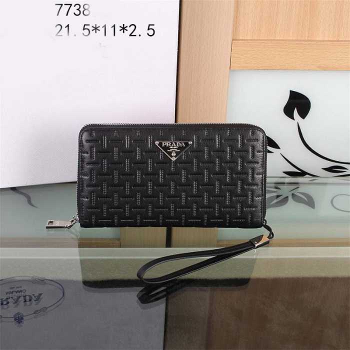 完売品　秋冬 prada プラダ 使いやすさ抜群　ビジネスケース