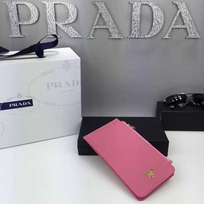 安心感のある　秋冬 PRADA プラダ 収納できる　カードケース シンプル 5色可選