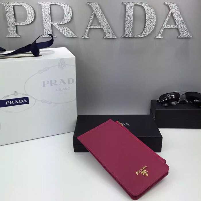 安心感のある　秋冬 PRADA プラダ 収納できる　カードケース シンプル 5色可選