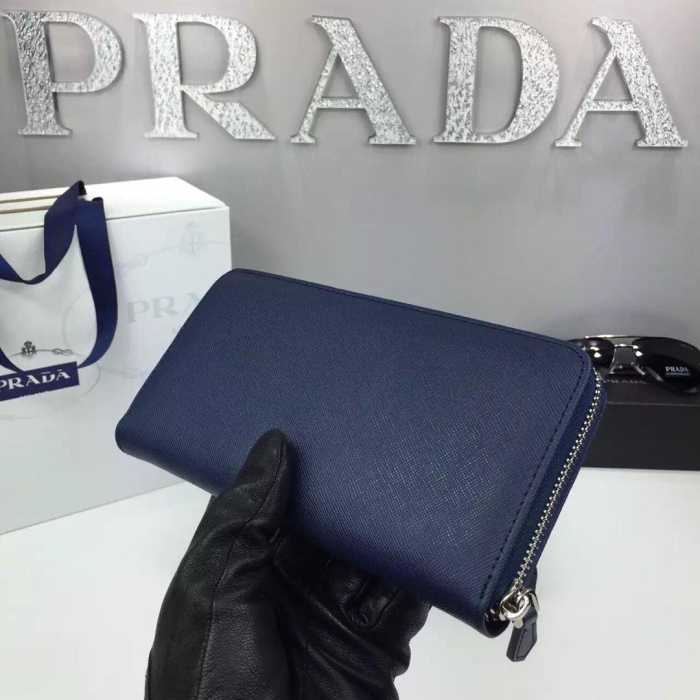 収納力を誇る　今季　秋冬 prada プラダ ビジネスケース 最大の魅力　長財布 2色可選