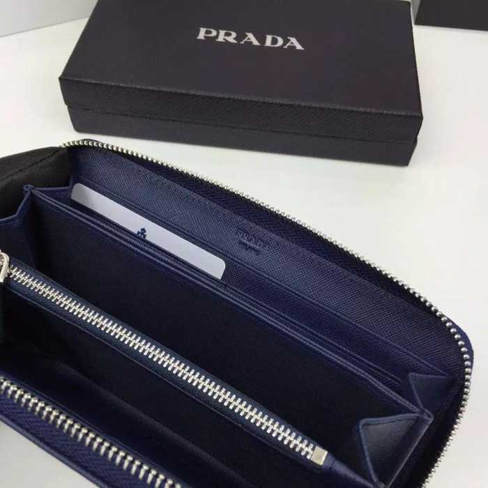 収納力を誇る　今季　秋冬 prada プラダ ビジネスケース 最大の魅力　長財布 2色可選