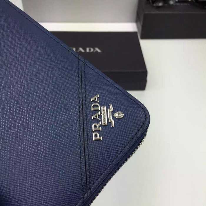 収納力を誇る　今季　秋冬 prada プラダ ビジネスケース 最大の魅力　長財布 2色可選