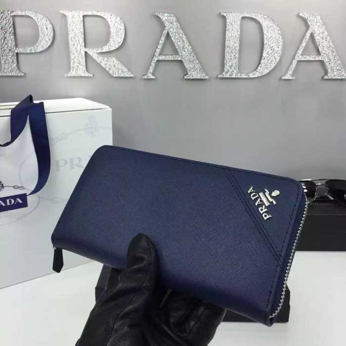 収納力を誇る　今季　秋冬 prada プラダ ビジネスケース 最大の魅力　長財布 2色可選