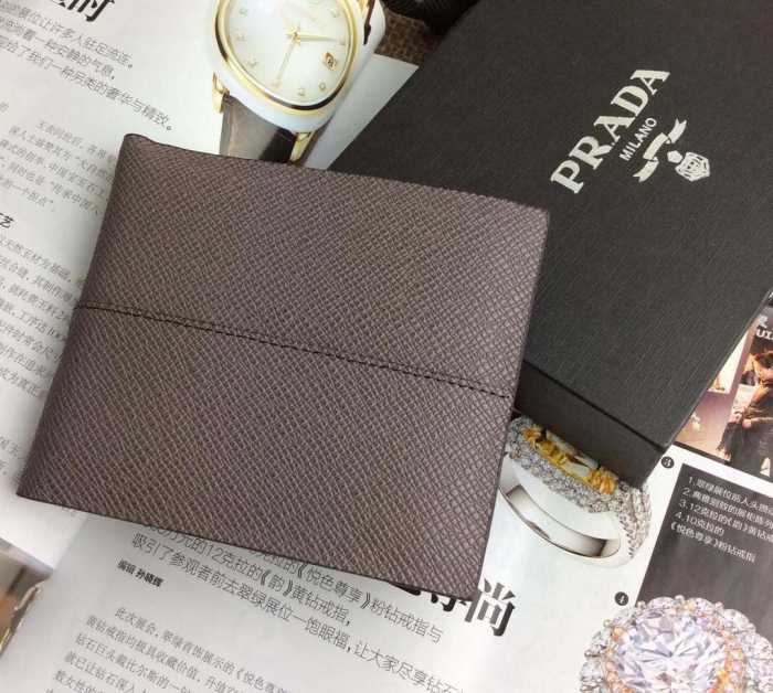 お洒落に 2015秋冬 prada プラダ 洗練された雰囲気　短財布 2色可選