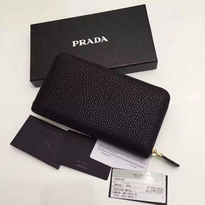 機能性も抜群 秋冬 prada プラダ 収納できる  ビジネスケース