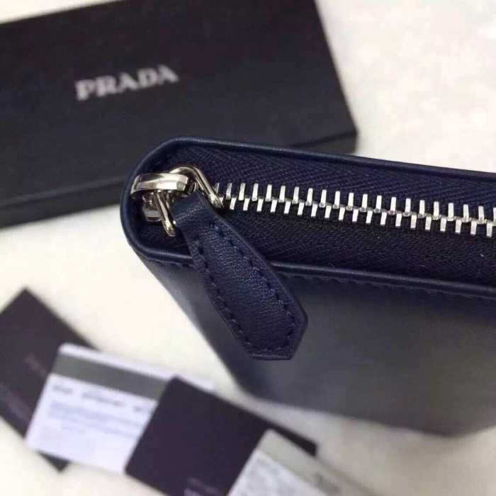 シンプルなデザイン　秋冬 prada プラダ 収納力があるビジネスケース 2色可選