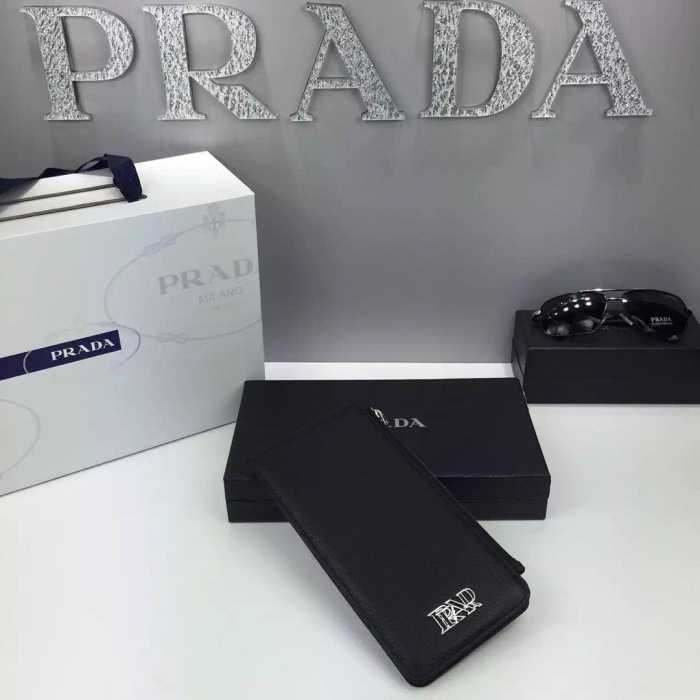 存在感のあるアイテム　秋冬 prada プラダ 快適な着心地　カードケース シンプル 2色可選