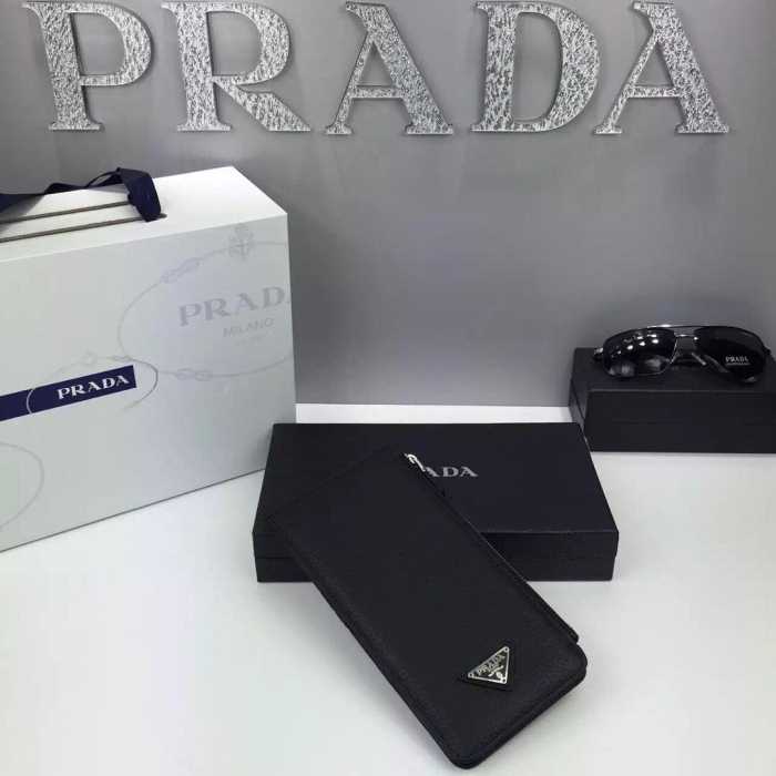 存在感のあるアイテム　秋冬 prada プラダ 快適な着心地　カードケース シンプル 2色可選