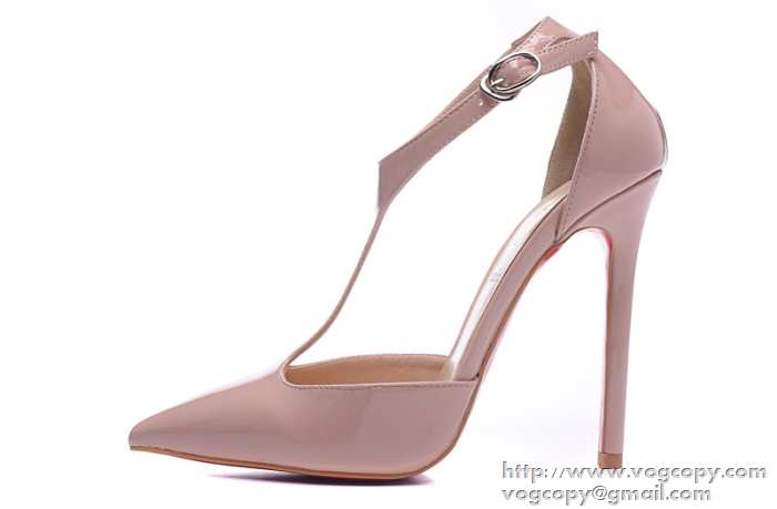 美脚効果　 2015 Christian Louboutinクリスチャンルブタン 大人っぽいパンプス
