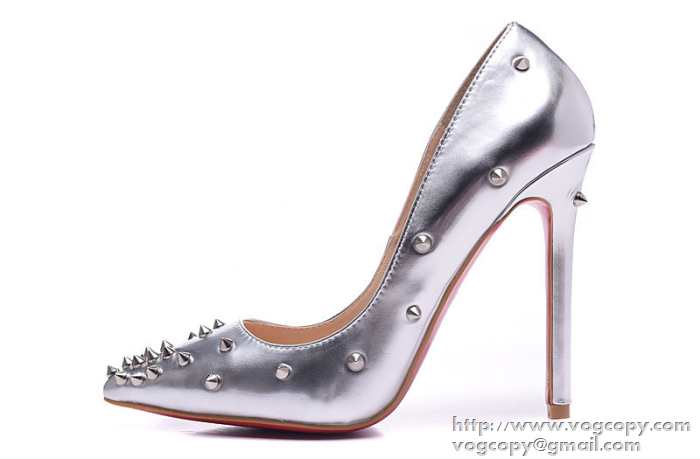 大人気 2015 Christian Louboutinクリスチャンルブタン 安定感ある　パンプス