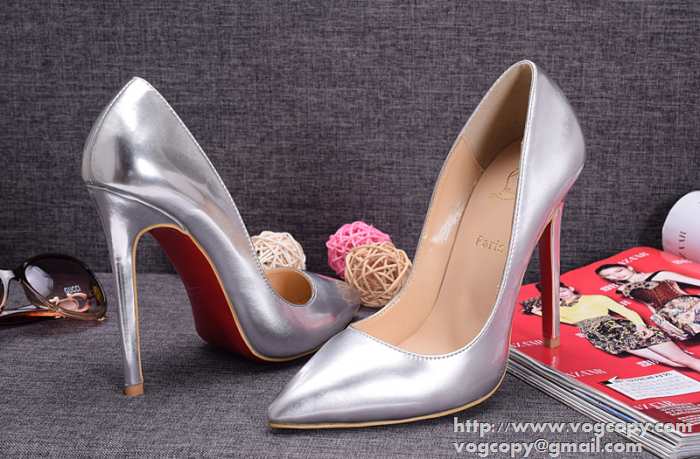 履きやすいのも魅力 2015 Christian Louboutinクリスチャンルブタン洗練なデザイン　 パンプス