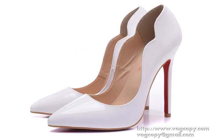 滑らかで2015 Christian Louboutinクリスチャンルブタン スタイルアップ効果　パンプス