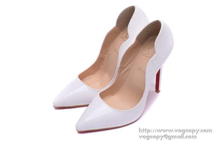 滑らかで2015 Christian Louboutinクリスチャンルブタン スタイルアップ効果　パンプス