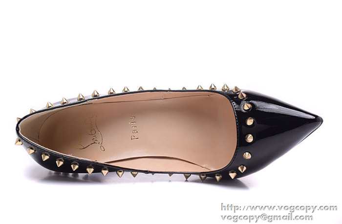 華やかさが魅力　 2015 Christian Louboutinクリスチャンルブタン個性的 パンプス