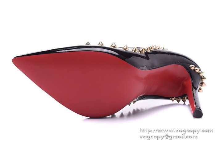 華やかさが魅力　 2015 Christian Louboutinクリスチャンルブタン個性的 パンプス