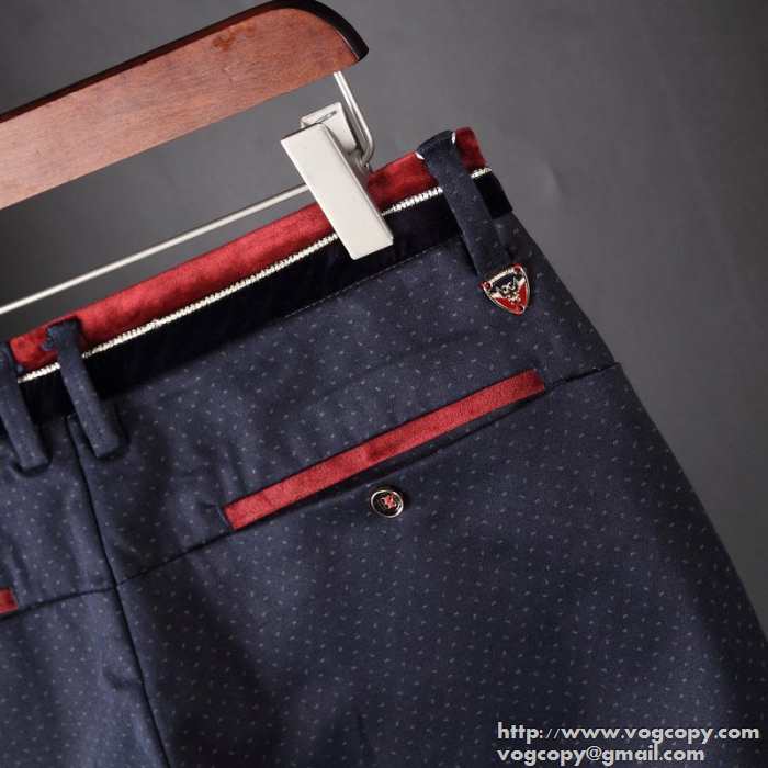 美品！2015 ARMANI アルマーニ 耐久性あるチノパン 2色可選