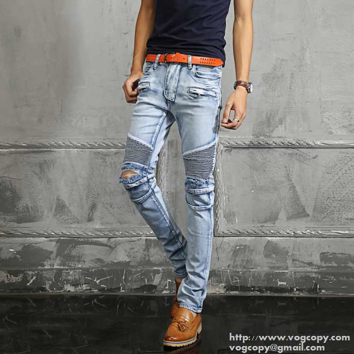 2015 完売品 BALMAIN バルマン 使い勝手の良い ダメージデニム