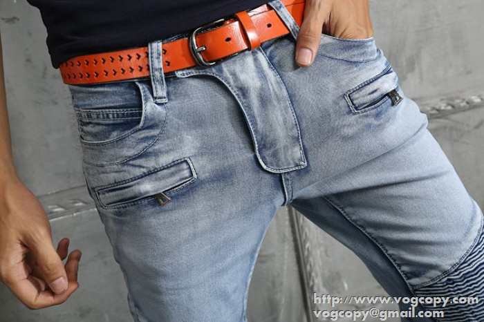 2015 完売品 BALMAIN バルマン 使い勝手の良い ダメージデニム