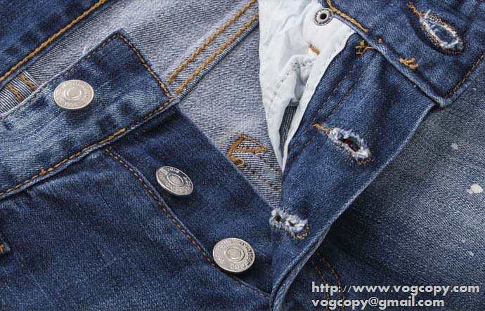 活躍　2015 DSQUARED2 ディースクエアード 大胆なジーンズ