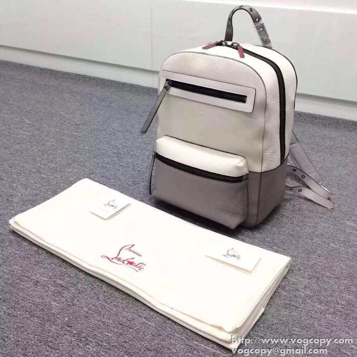 幅広く活躍してくれる 2015 Christian Louboutinクリスチャンルブタン　落ち着いた リュック