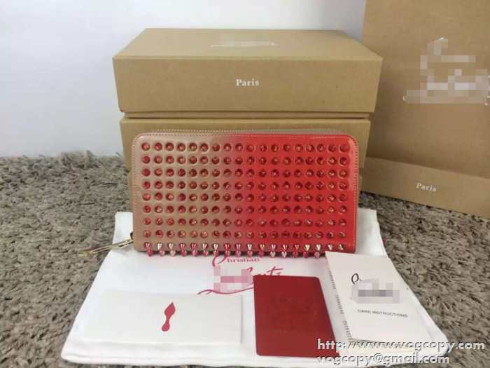 完売品！2015 Christian Louboutinクリスチャンルブタン 収納力も抜群　財布