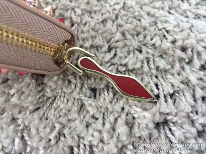 完売品！2015 Christian Louboutinクリスチャンルブタン 収納力も抜群　財布