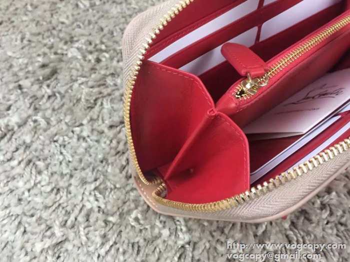 完売品！2015 Christian Louboutinクリスチャンルブタン 収納力も抜群　財布