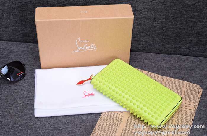 デザイン性に優れた　 2015 Christian Louboutinクリスチャンルブタン 財布