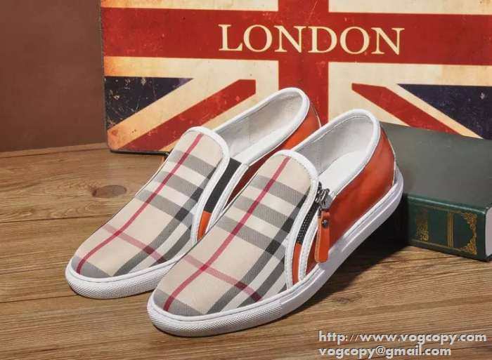 人気を誇る美品！2015 BURBERRY バーバリー カジュアルシューズ 耐摩耗性に優れた