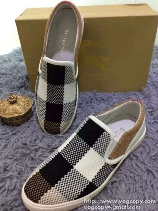 重宝するアイテム　2015 BURBERRY バーバリー カジュアルシューズ 　防臭加工