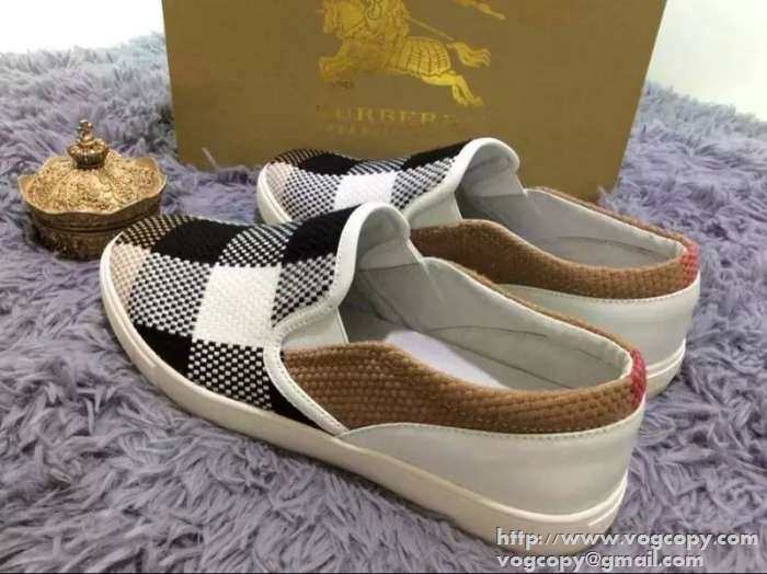 重宝するアイテム　2015 BURBERRY バーバリー カジュアルシューズ 　防臭加工