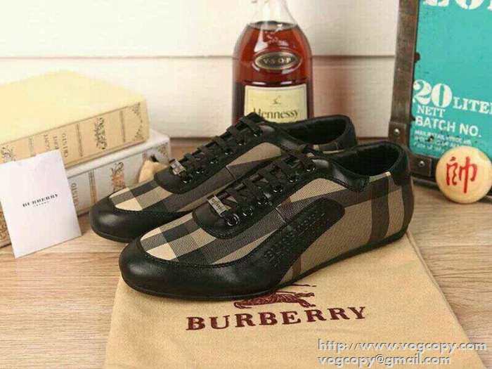 おしゃれっぽい 2015BURBERRY バーバリー ランニングシューズ 個性的なスタイル