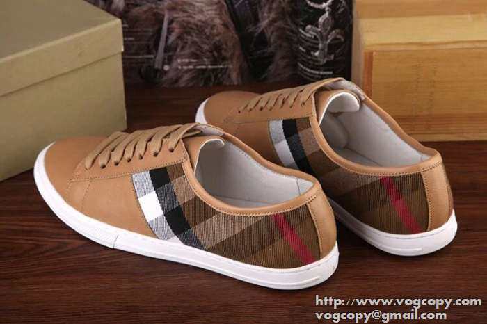 カジュアル注目　2015 BURBERRY バーバリー  フラットシューズ 　定番なデザイン