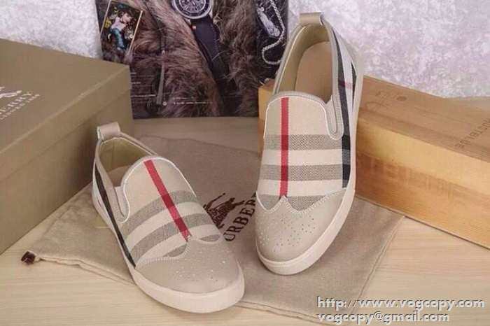 コストパフォーマンス高い 2015 BURBERRY バーバリー スニーカー 紐なし