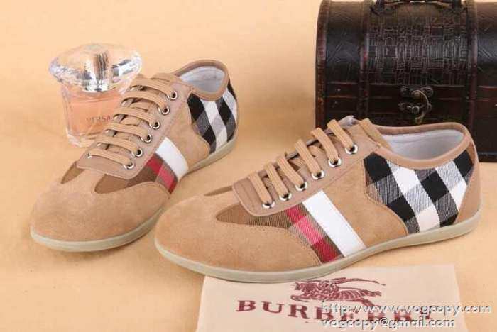 超目玉　2015  BURBERRY バーバリー スニーカー 柔軟性抜群