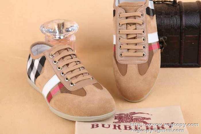 超目玉　2015  BURBERRY バーバリー スニーカー 柔軟性抜群