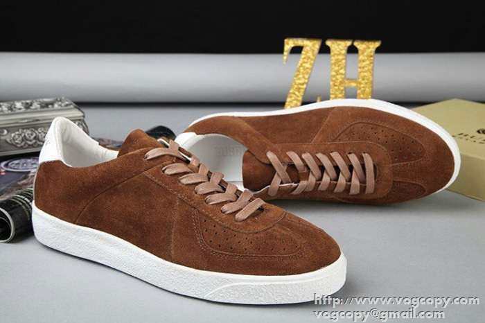 2015 最も流行っている BURBERRY バーバリー スニーカー 　疲れにくい