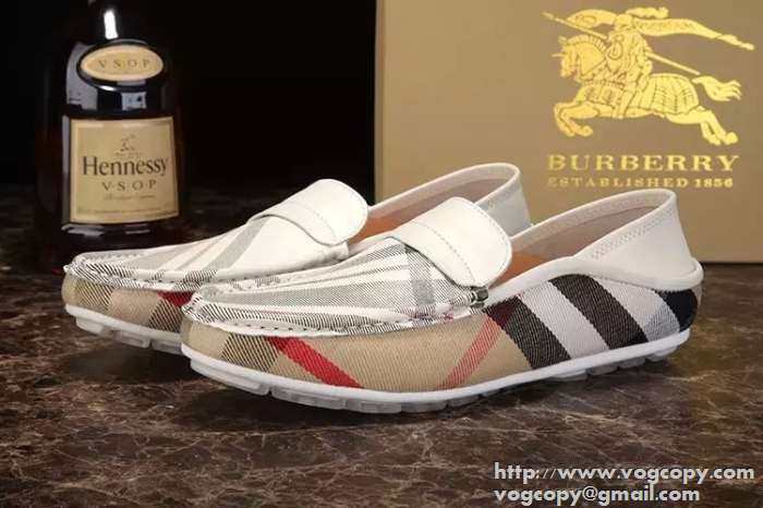 最旬アイテム　2015 BURBERRY バーバリー カジュアルシューズ 柔らかい質感