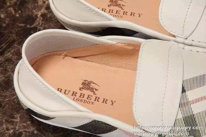 最旬アイテム　2015 BURBERRY バーバリー カジュアルシューズ 柔らかい質感