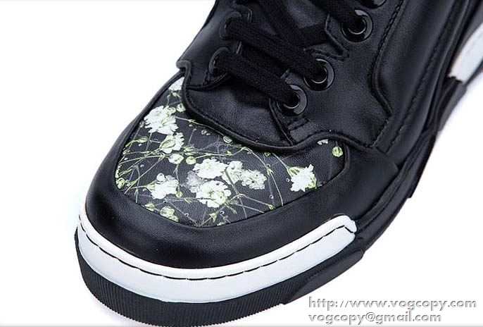 注目度が満点 2015秋冬 GIVENCHY ジバンシー メンズ　レースアップ　上品上質なハイカットスニーカー