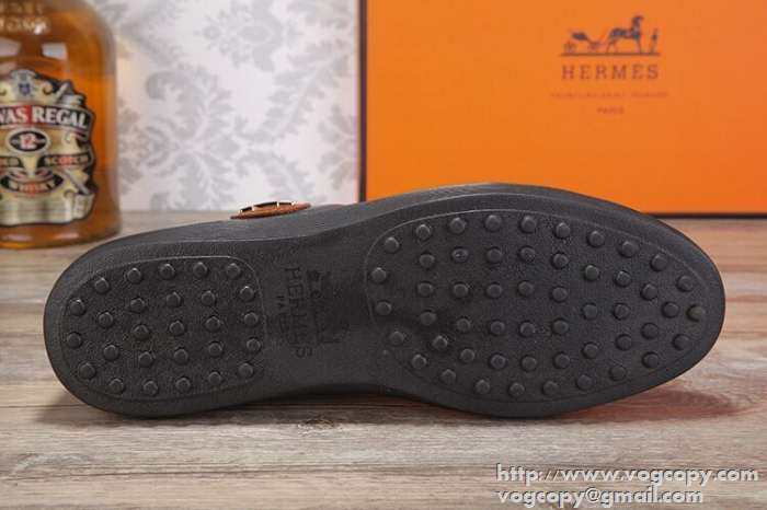 柔らかなで味わい　2015 HERMES エルメス 注目　ランニングシューズ 2色可選