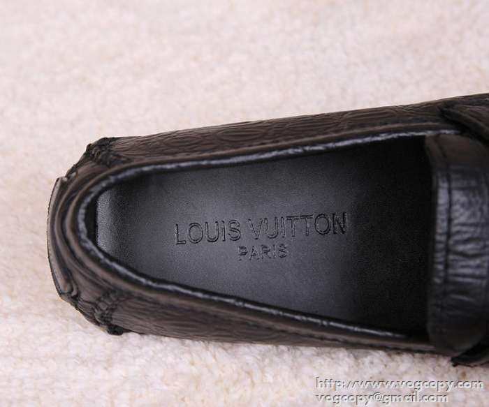 独特の 2015 LOUIS VUITTON ルイ ヴィトン 一味違う　カジュアルシューズ 2色可選