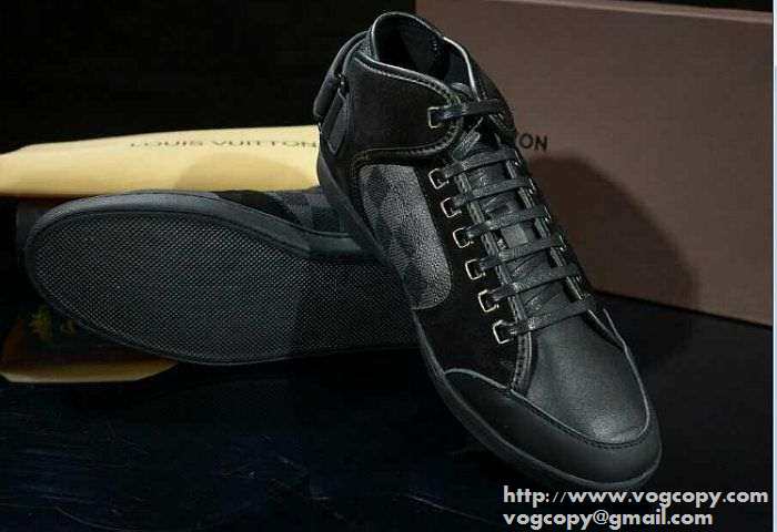 プレゼントに　2015 LOUIS VUITTON ルイ ヴィトン 値下げ　ハイカットスニーカー 2色可選