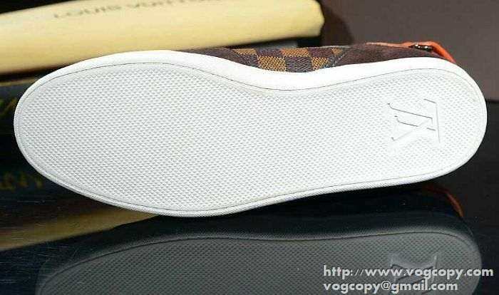 プレゼントに　2015 LOUIS VUITTON ルイ ヴィトン 値下げ　ハイカットスニーカー 2色可選