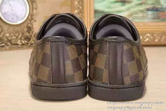 上品上質　2015 LOUIS VUITTON ルイ ヴィトン 爆款　ランニングシューズ 2色可選